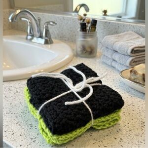 Handmade Cotton Washcloth Set - Black and Lime
